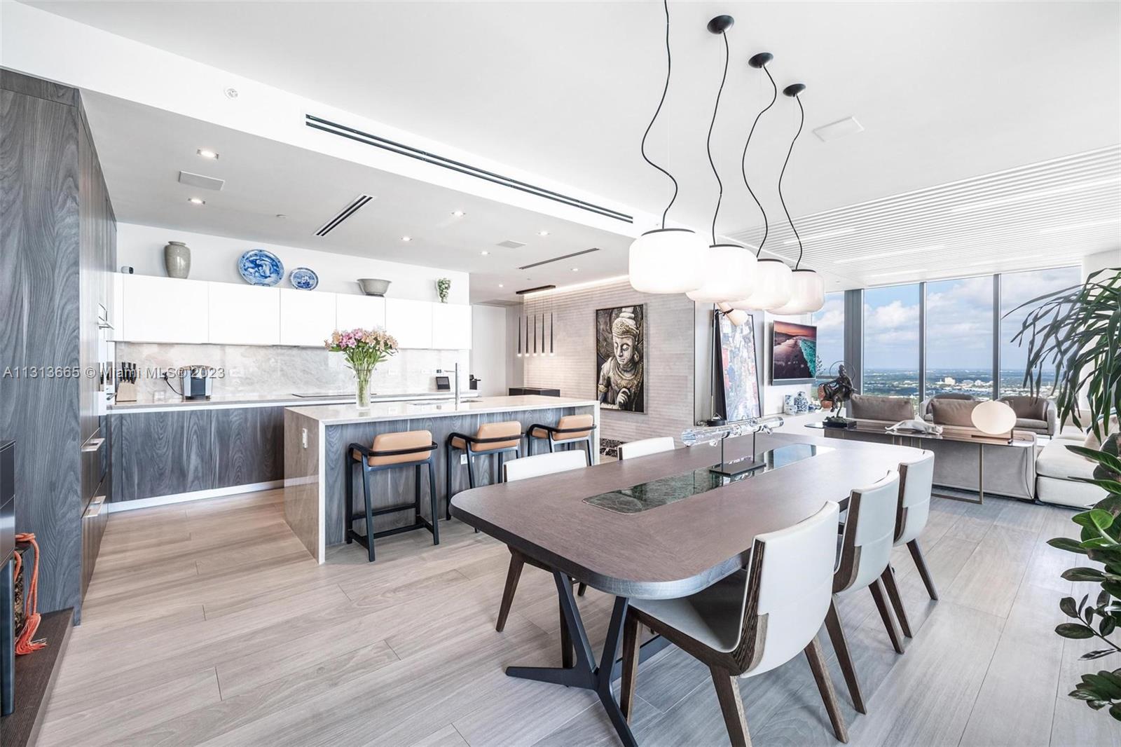 ONE PARAISO CONDO - Residential