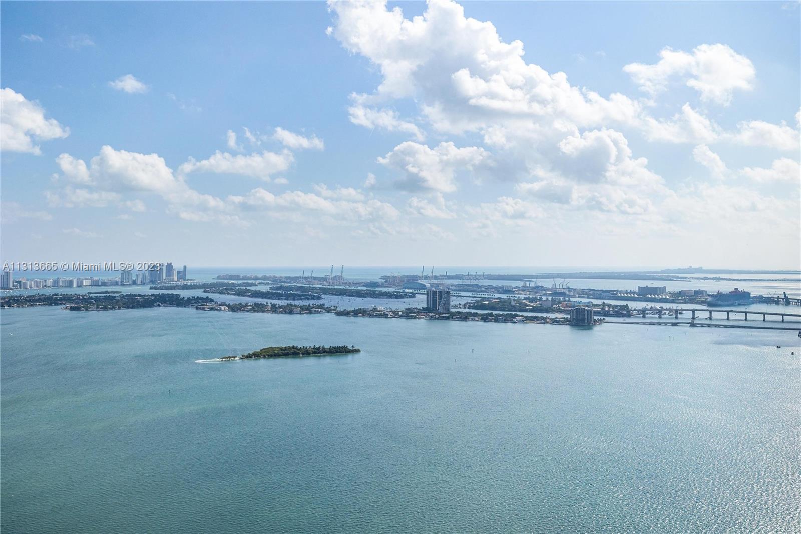 ONE PARAISO CONDO - Residential