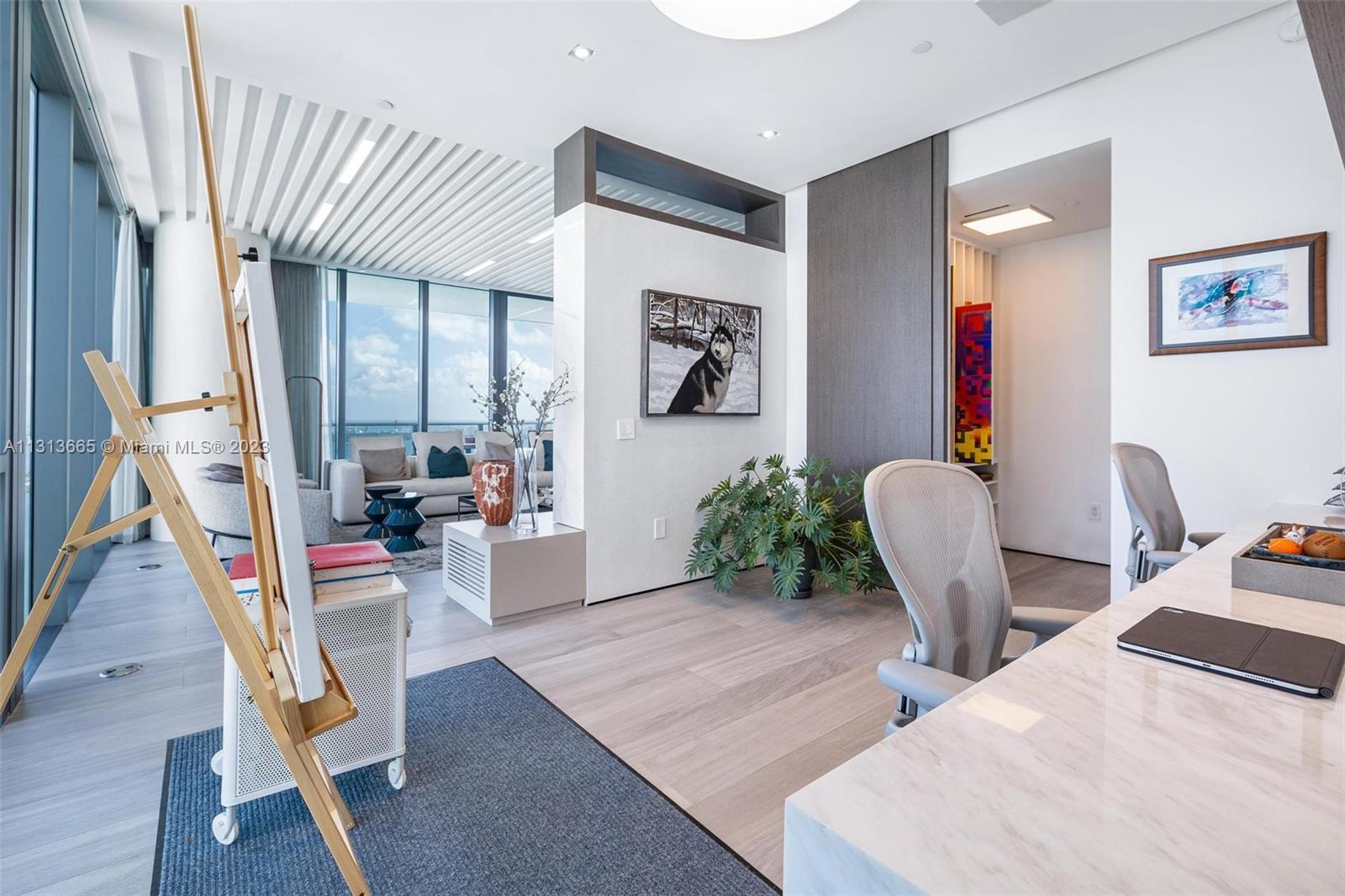 ONE PARAISO CONDO - Residential