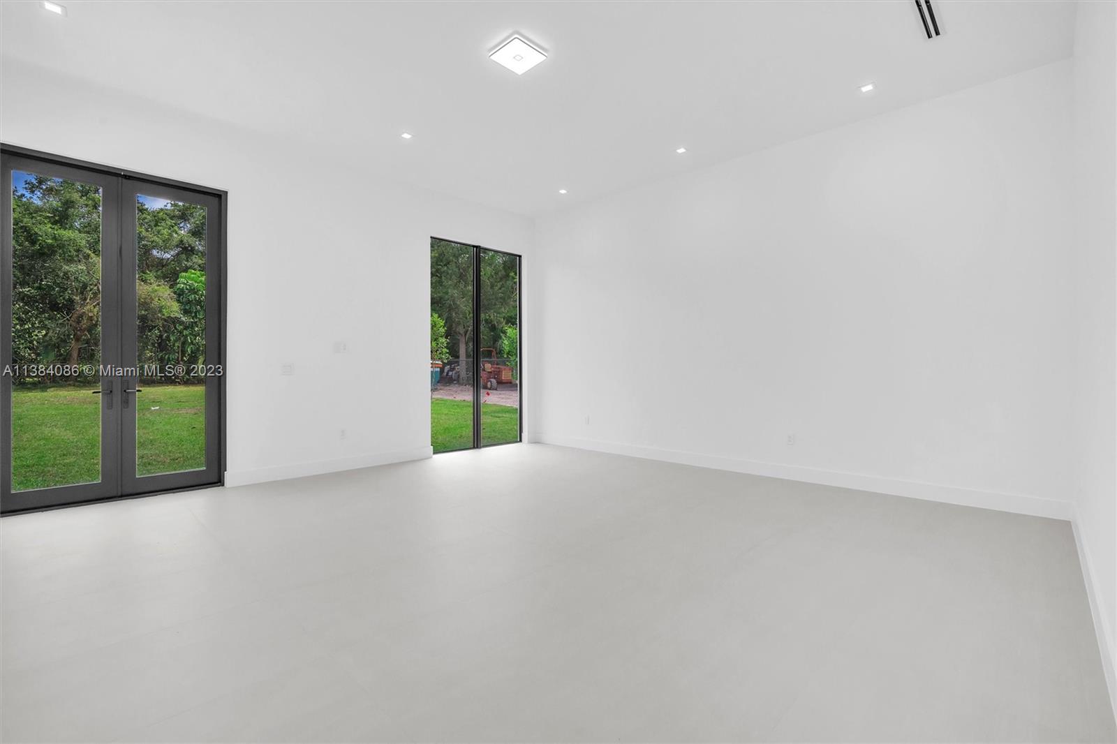 Killian Oaks - Residential