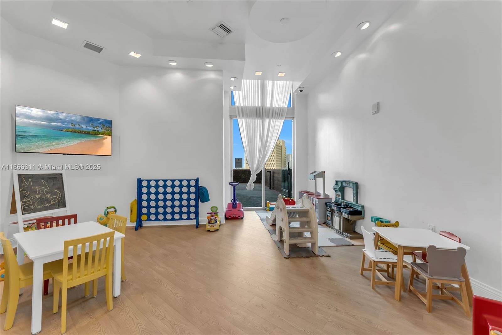 WIND CONDO - Residential