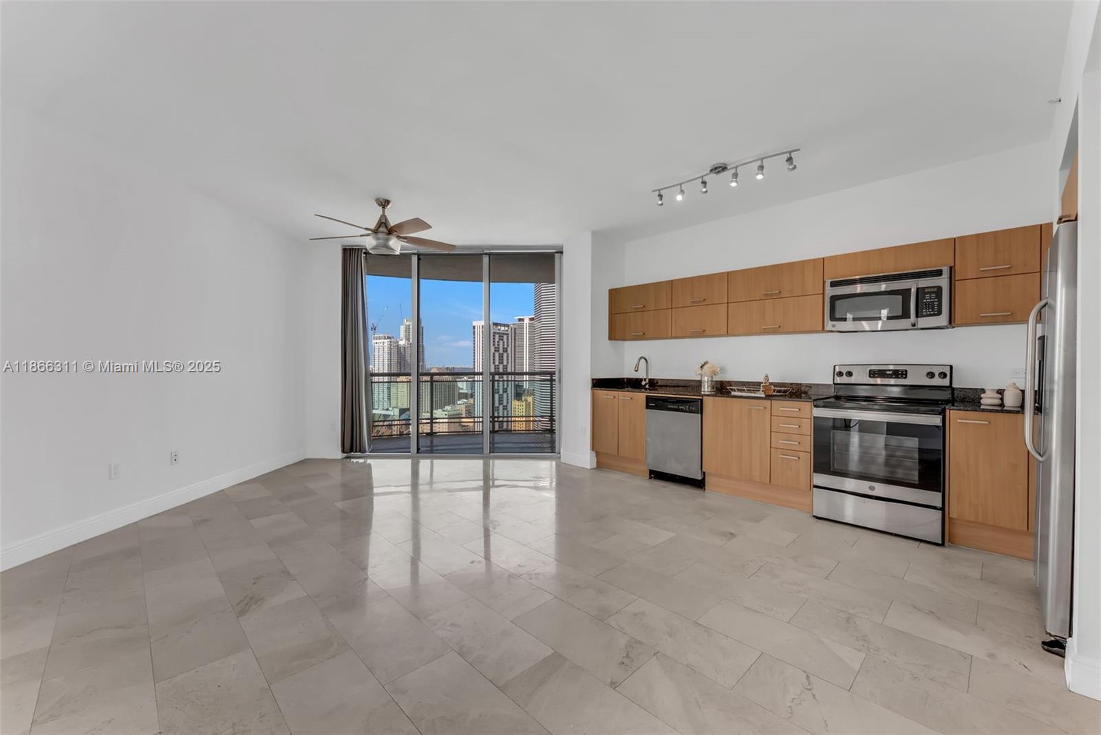 350 S Miami Ave 3013
