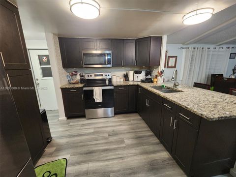 21640 NW 3rd St Pembroke Pines FL 33029