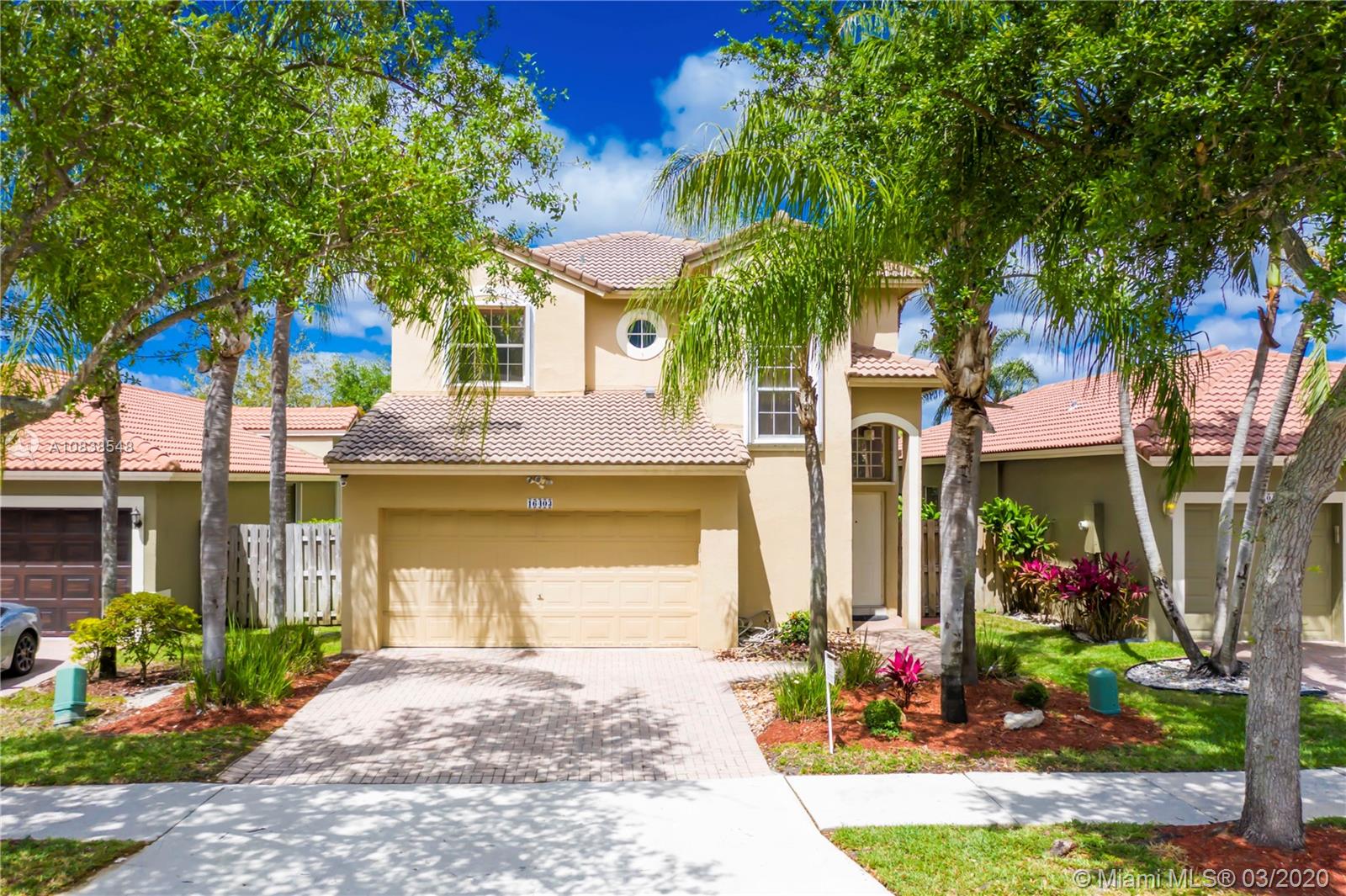 SAPPHIRE SHORES-SAPPHIRE - Residential