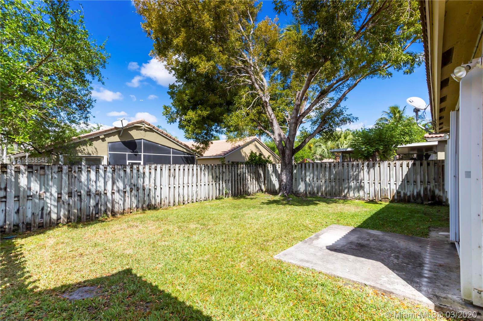 SAPPHIRE SHORES-SAPPHIRE - Residential