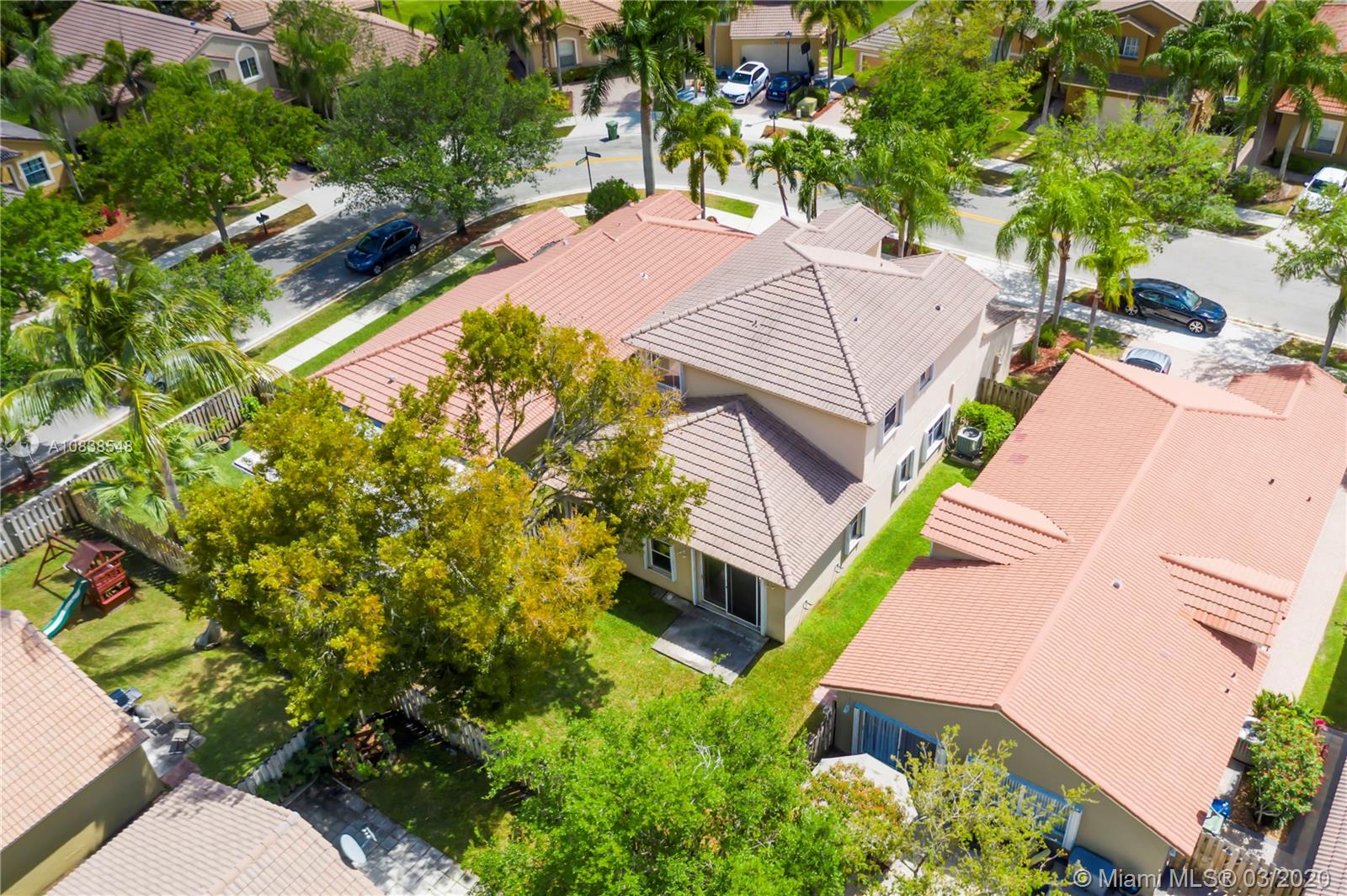 SAPPHIRE SHORES-SAPPHIRE - Residential