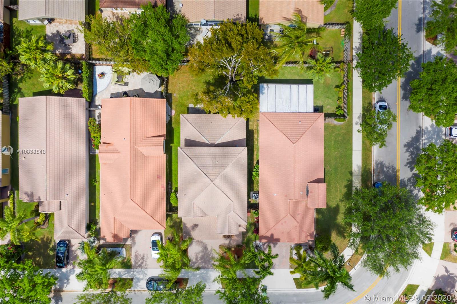 SAPPHIRE SHORES-SAPPHIRE - Residential