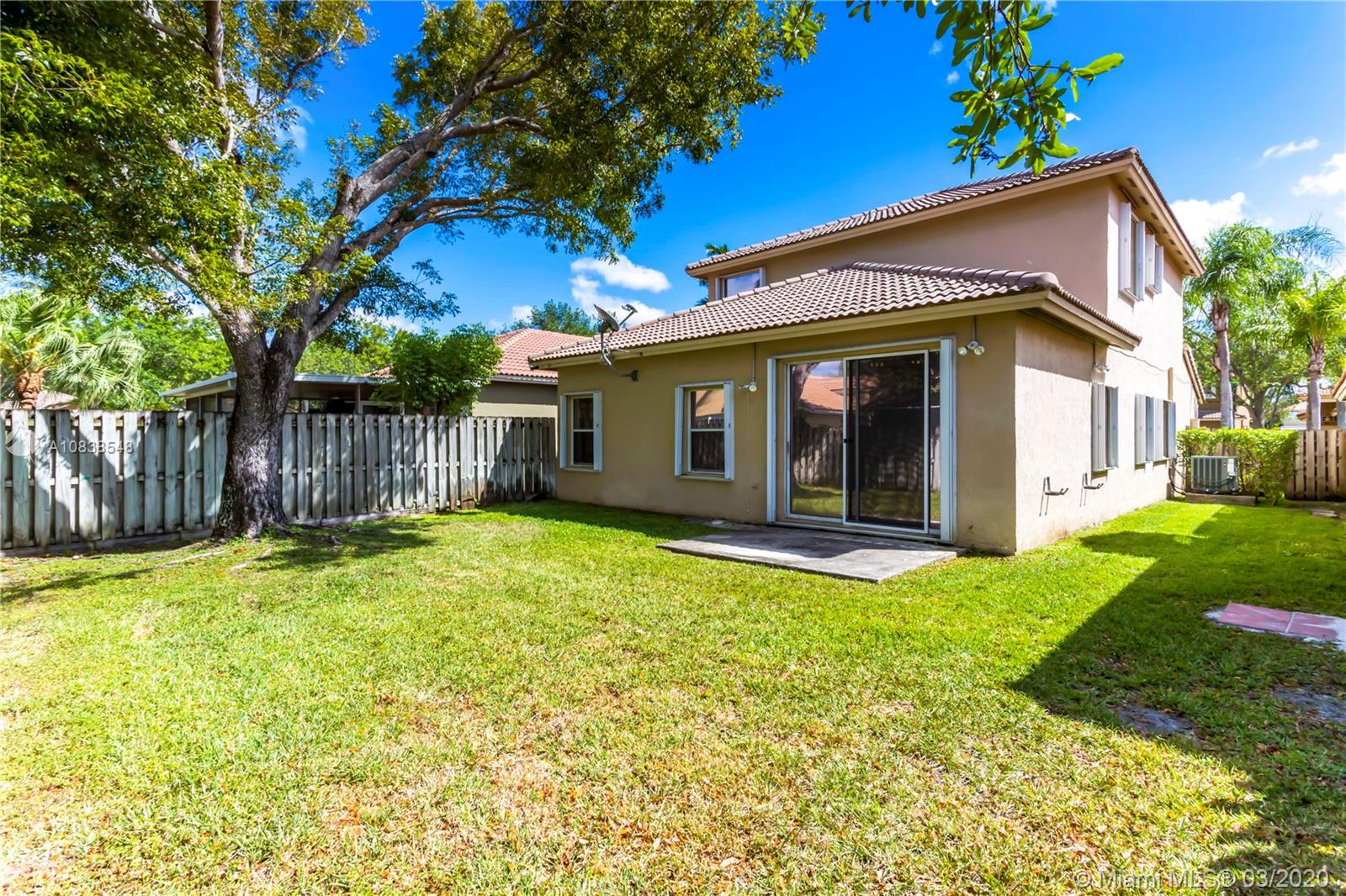 SAPPHIRE SHORES-SAPPHIRE - Residential