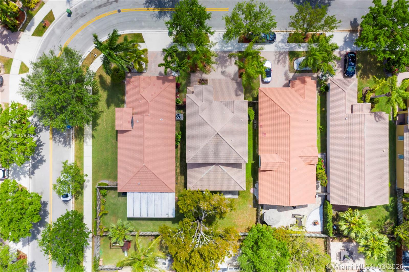 SAPPHIRE SHORES-SAPPHIRE - Residential