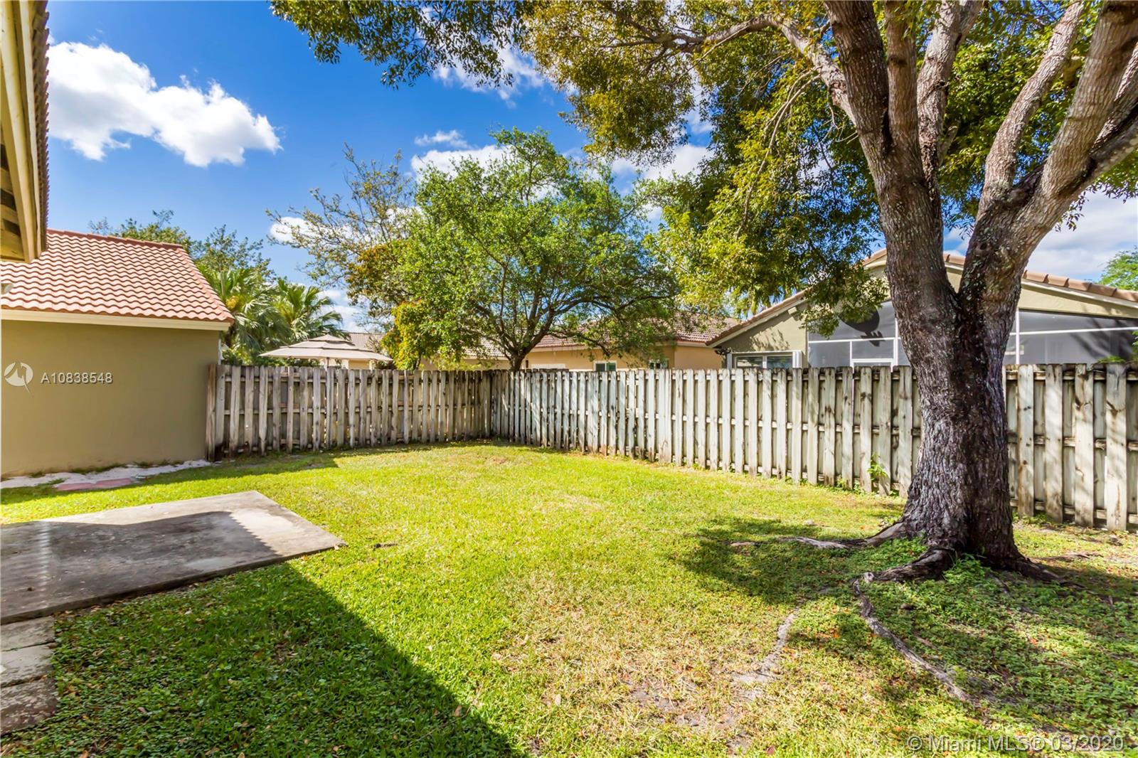 SAPPHIRE SHORES-SAPPHIRE - Residential