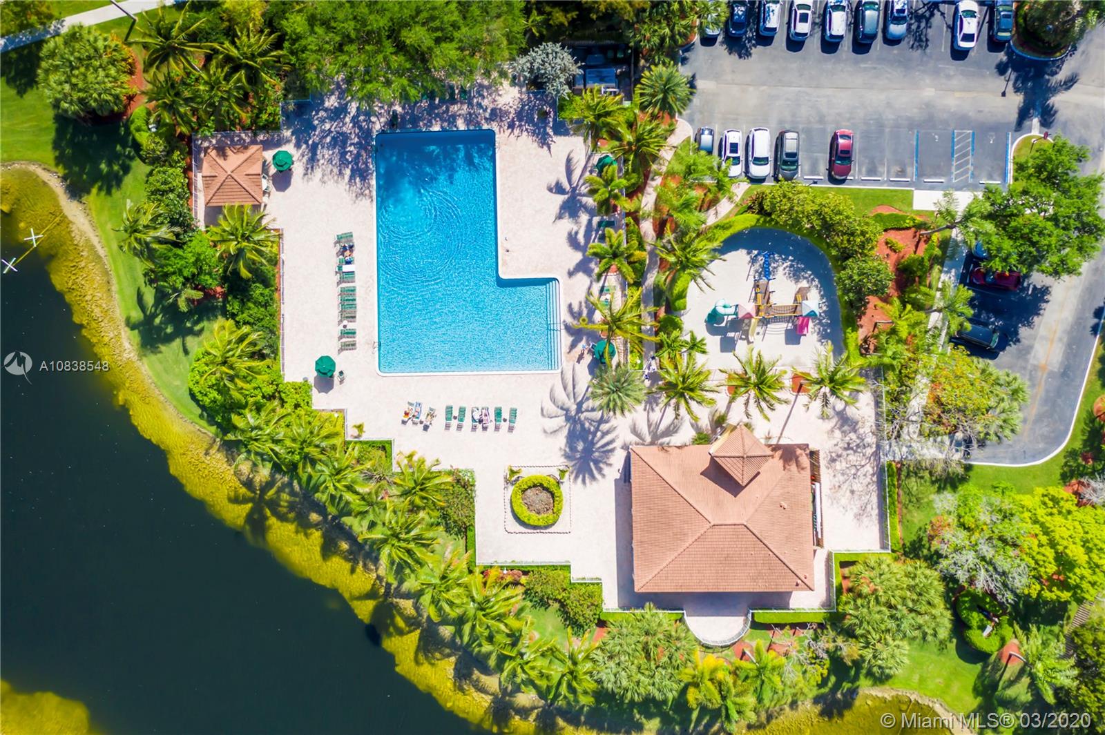 SAPPHIRE SHORES-SAPPHIRE - Residential