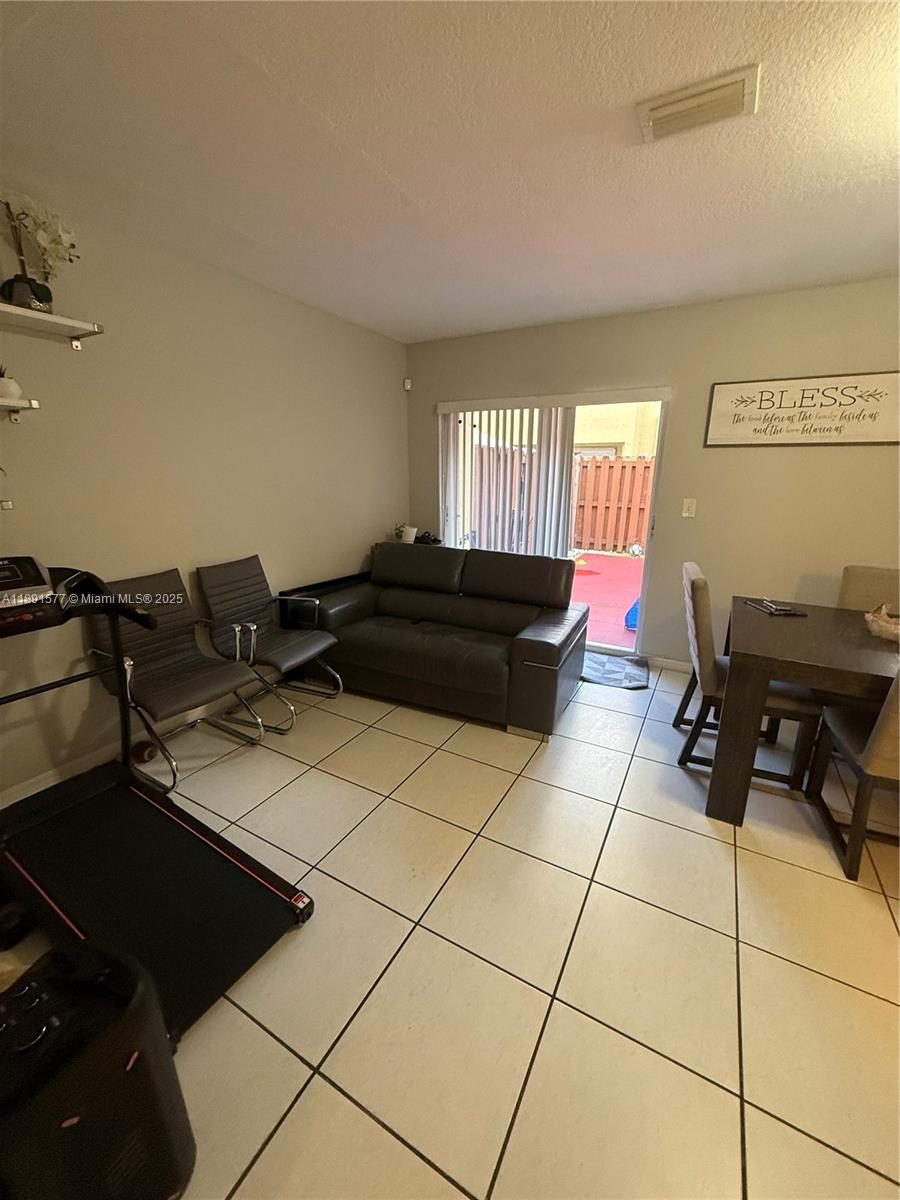 BONITA GOLF VIEW TOWNVILL - Residential