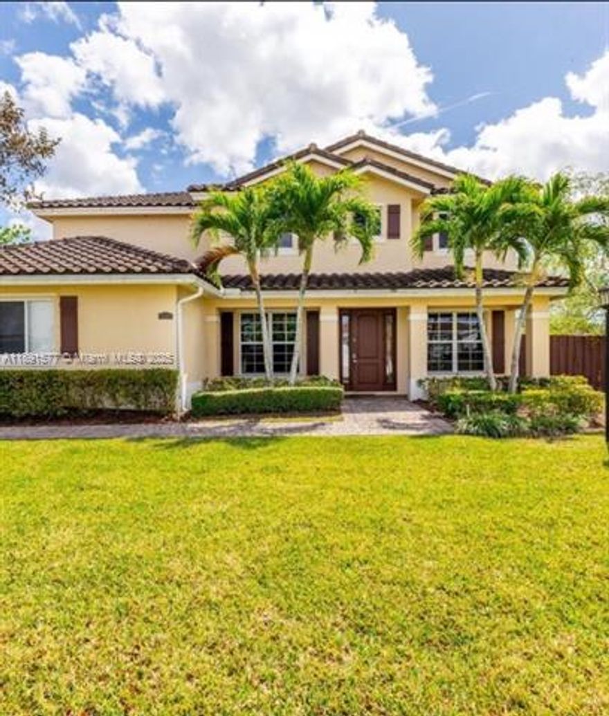 This property is a two-story unit with 3 bed 2.5 bath located in Bonita Golf Villas in a highly sought-after neighborhood. It is well maintained, freshly painted, with a fenced backyard. Washer and Dryer in unit. This townhouse is conveniently close to major highways, shops, restaurants and grocery stores. 
Unit is rented until June 2026 with great tenants. Showing by appointment only with 24 hrs. notice. NO Exemption