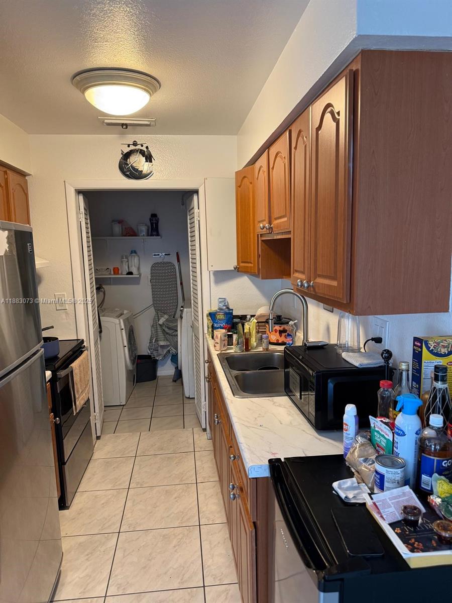 ISLAND VIEW - Residential Lease
