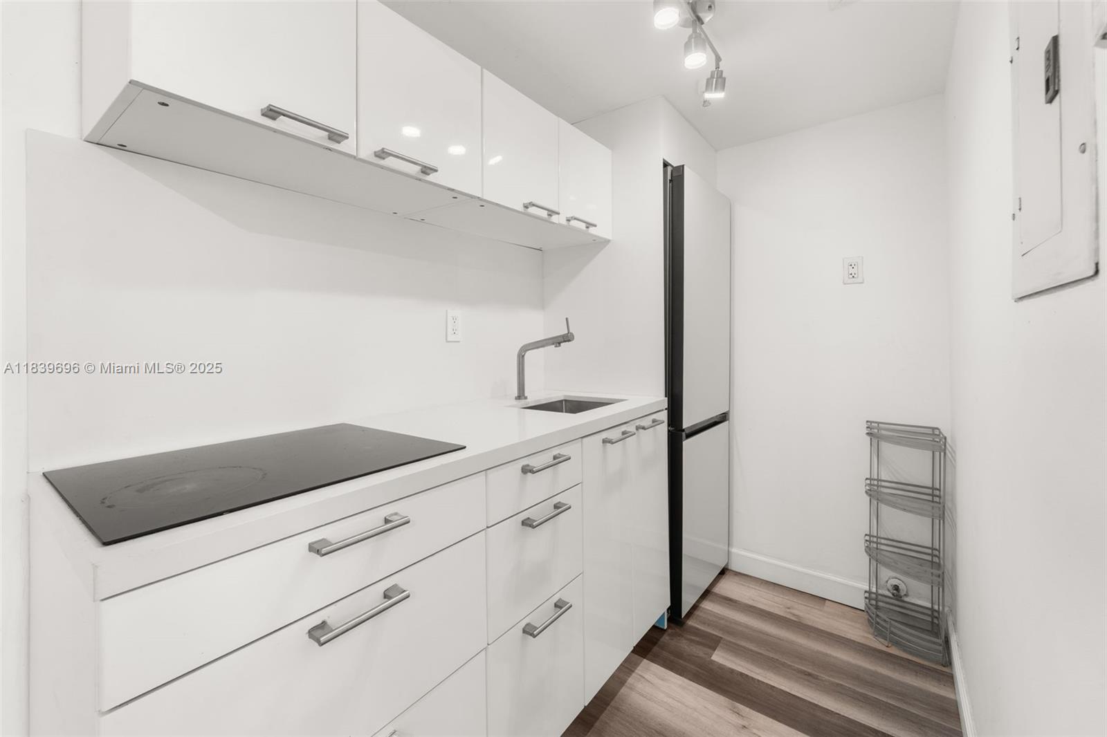 1550 Drexel Ave 103