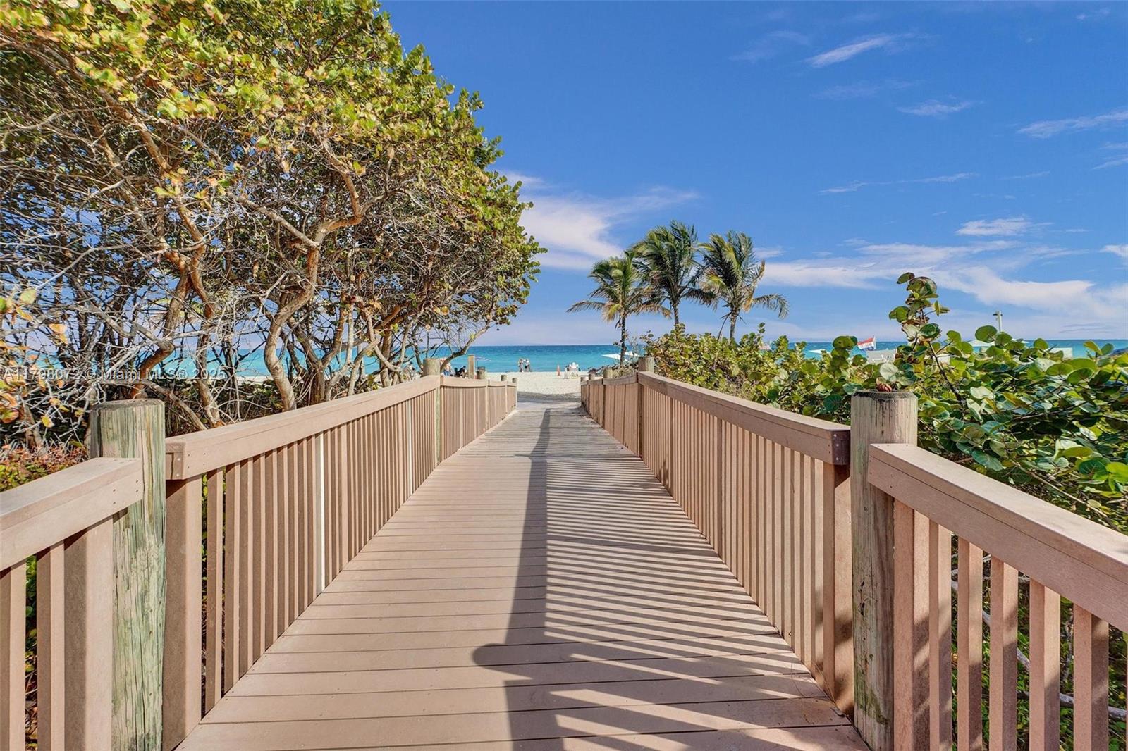 SUMMIT CONDO - Residential