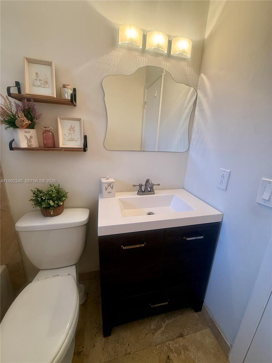 EL PRADO BY THE LAKE - Residential