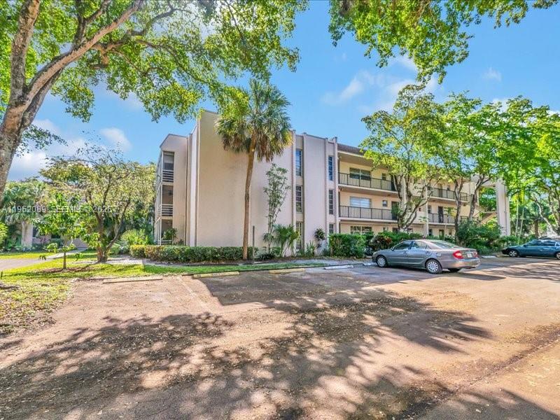 PLANTATION PINES PHASE 1 - Residential