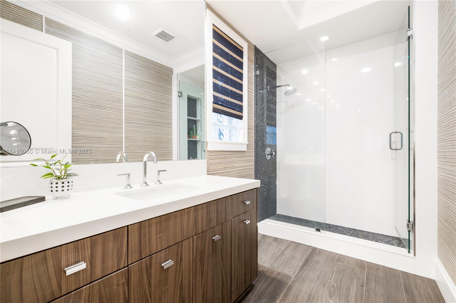 OCEAN COVE - Residential