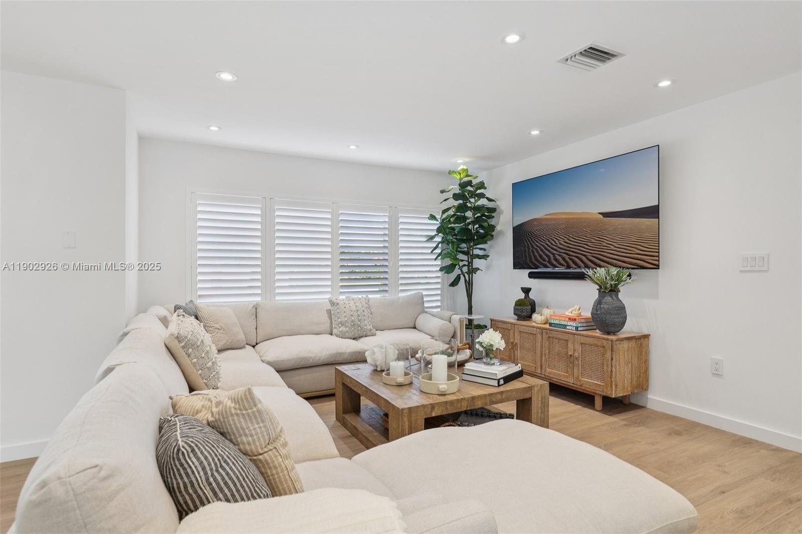 WESTBROOKE GARDENS - Residential