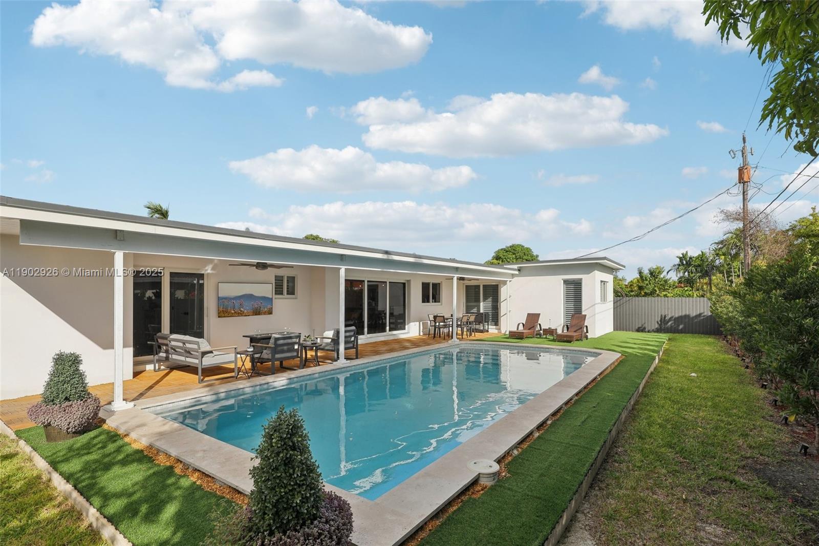 WESTBROOKE GARDENS - Residential