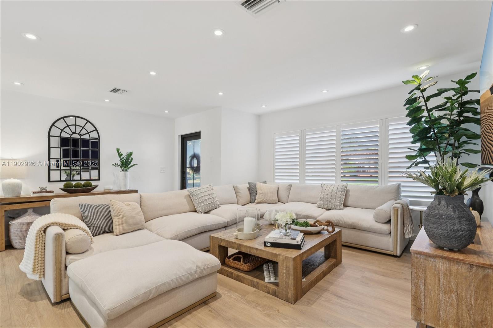 WESTBROOKE GARDENS - Residential