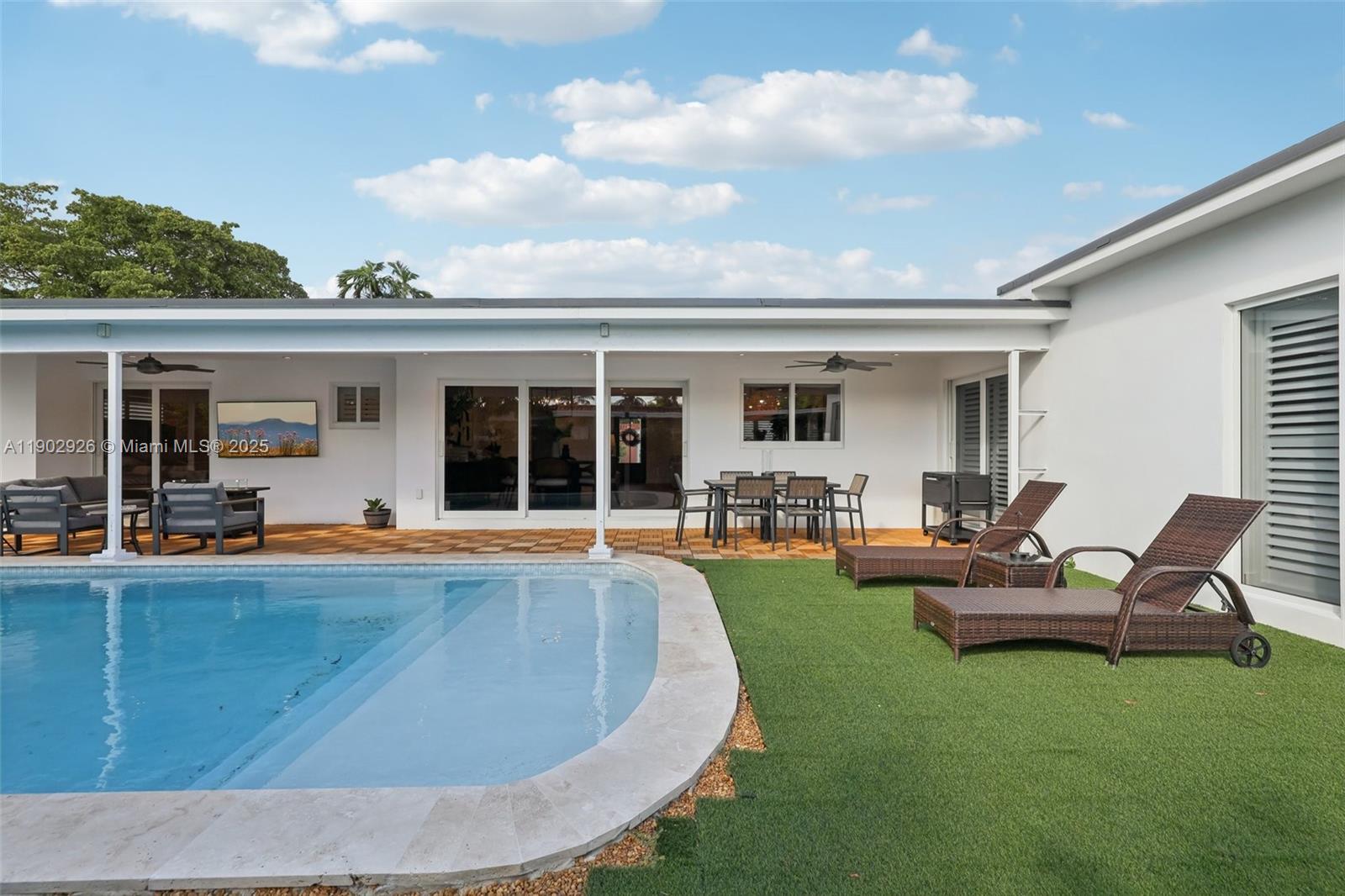 WESTBROOKE GARDENS - Residential