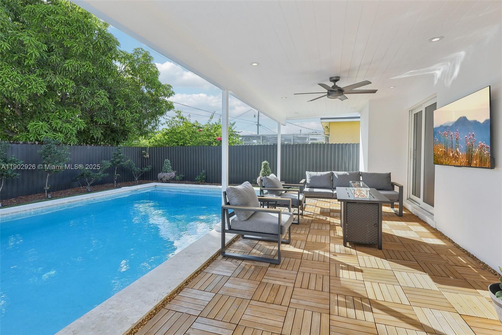WESTBROOKE GARDENS - Residential