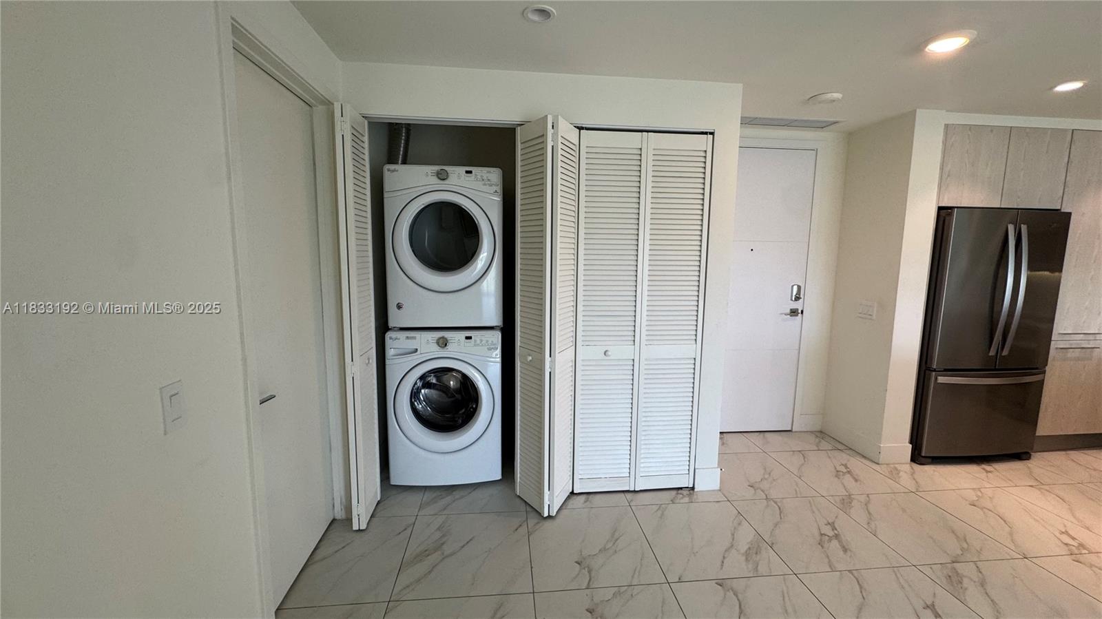 METROPICA NORTH TOWER ONE - Residential Lease