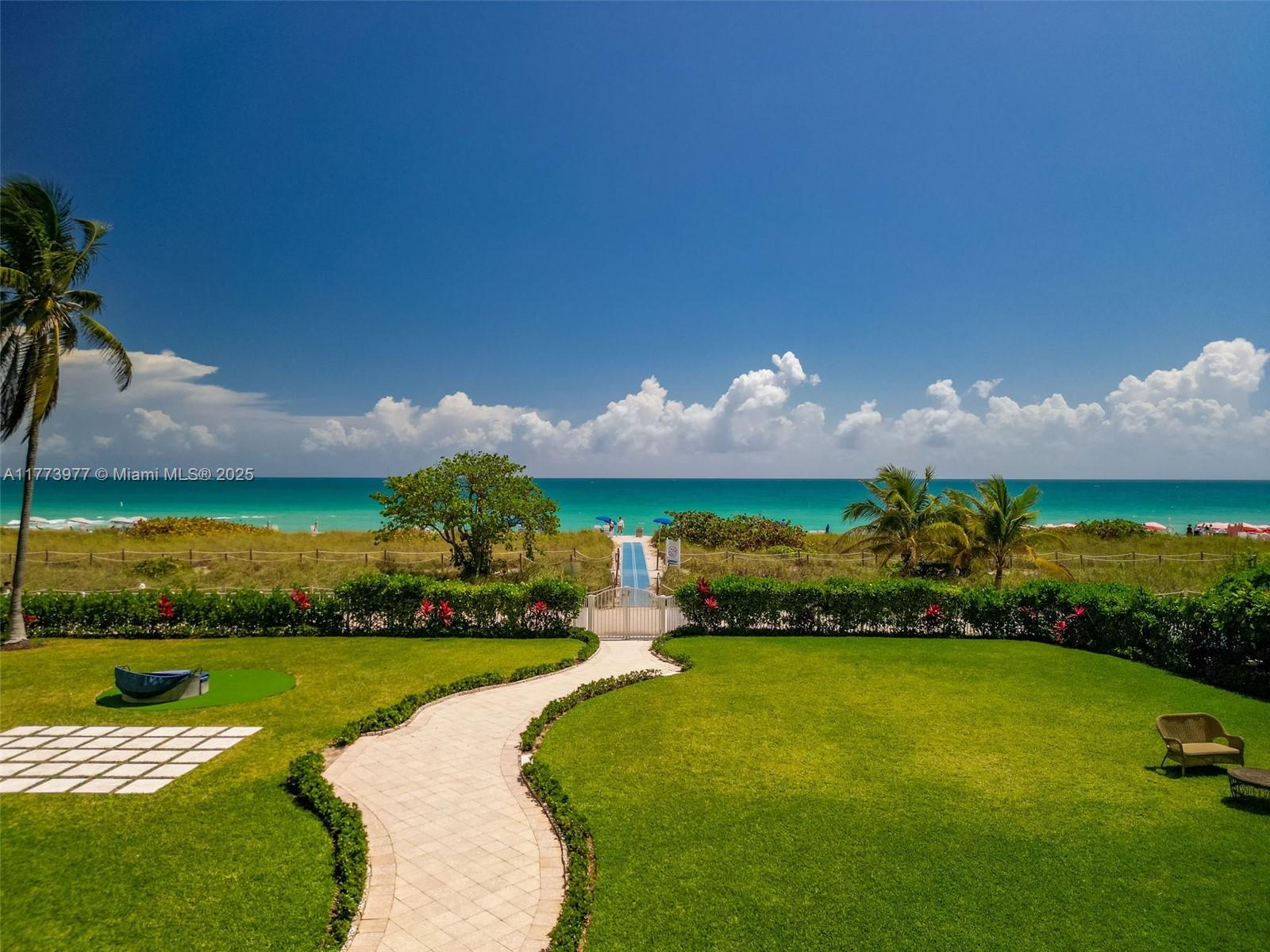 THE WAVES CONDO - Residential