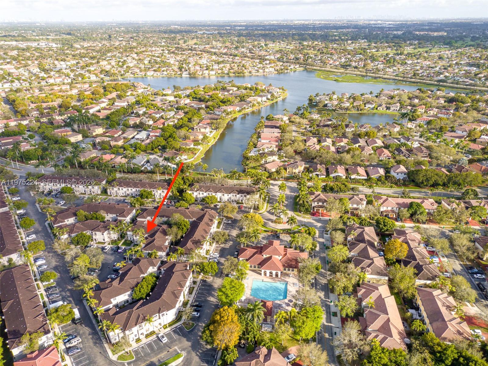 LAS TERRAZAS AT VIZCAYA C - Residential