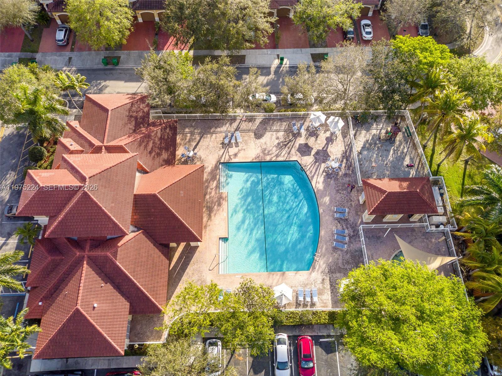 LAS TERRAZAS AT VIZCAYA C - Residential