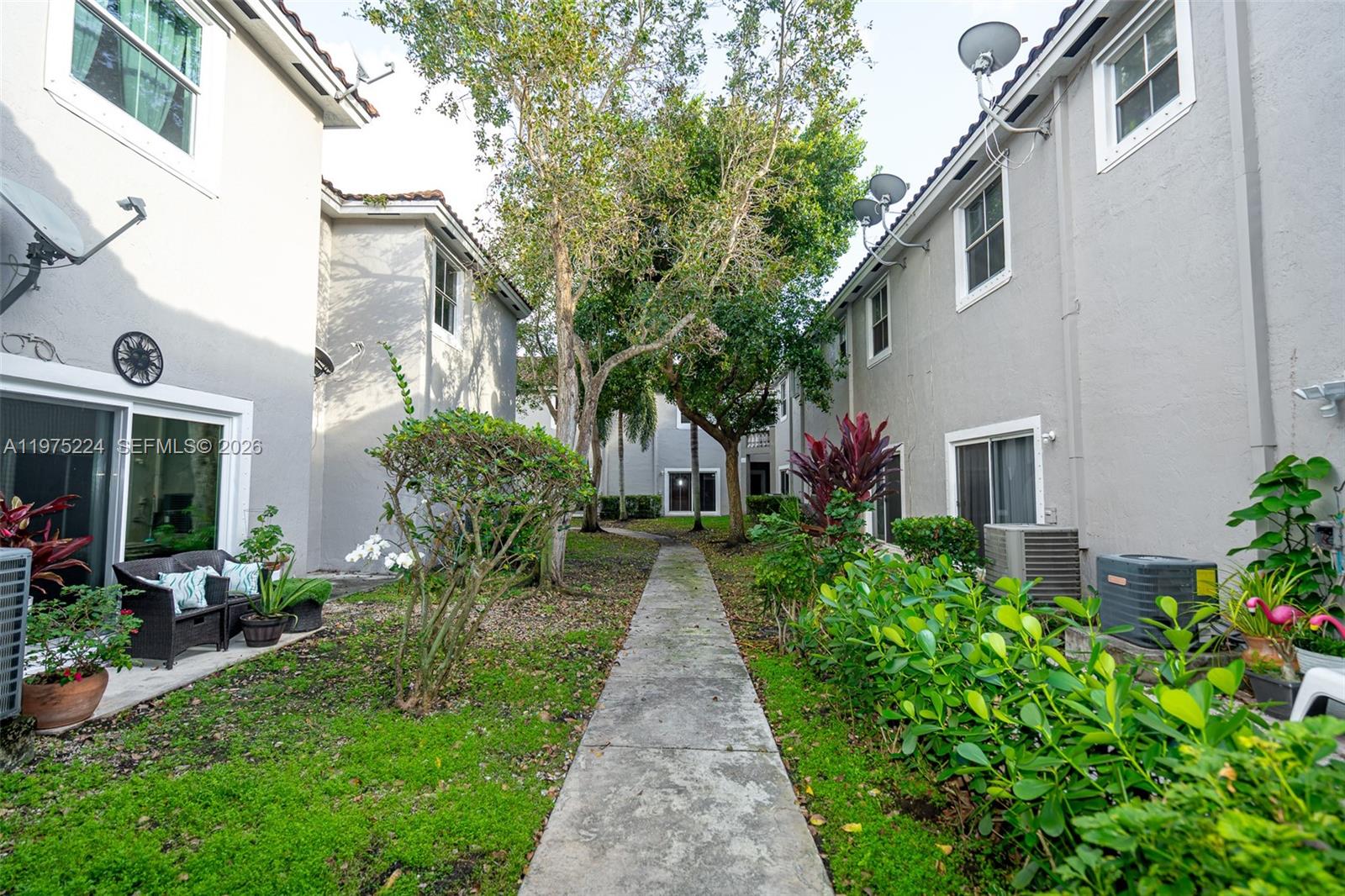 LAS TERRAZAS AT VIZCAYA C - Residential