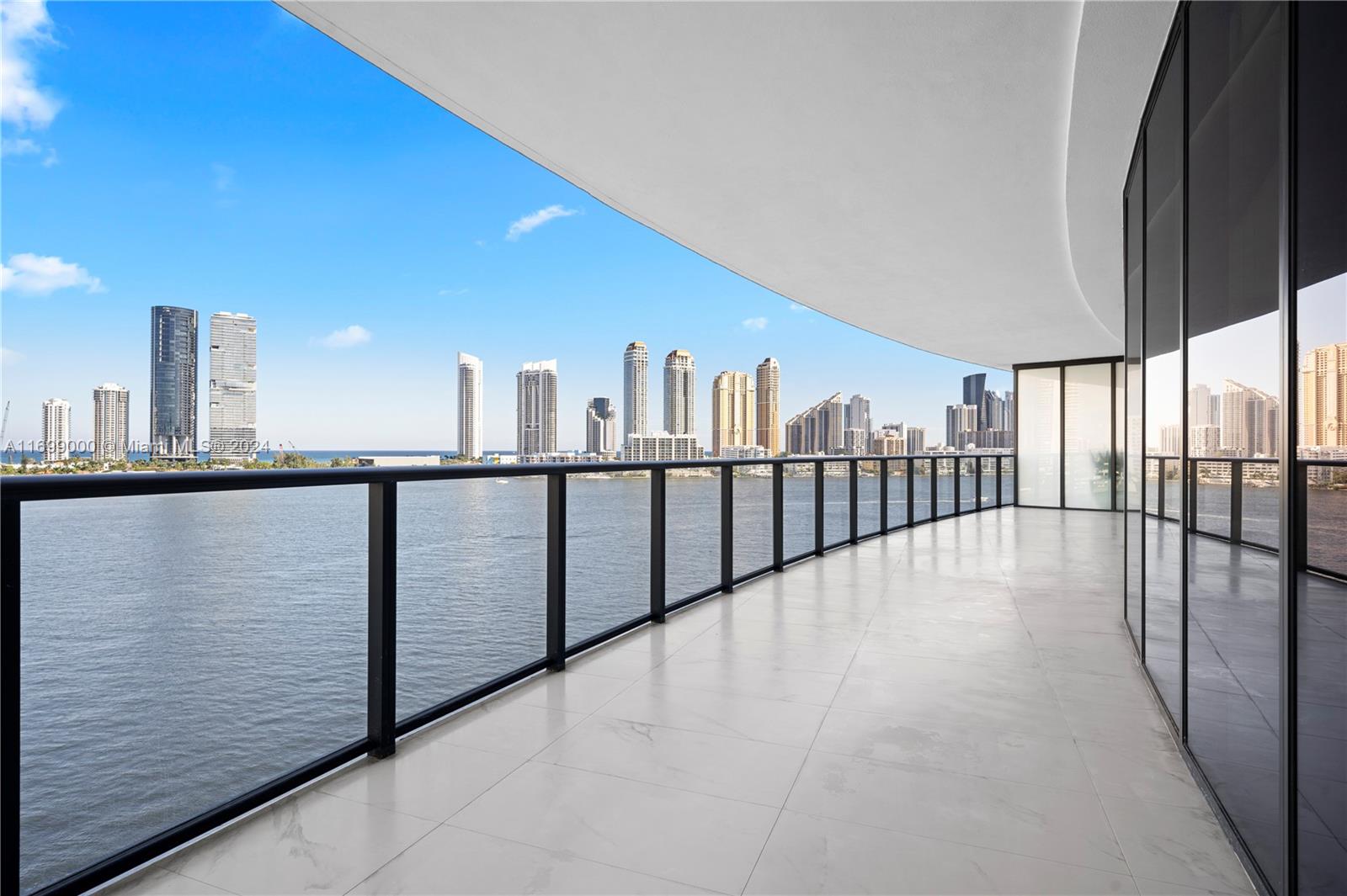 PRIVE CONDO - Residential
