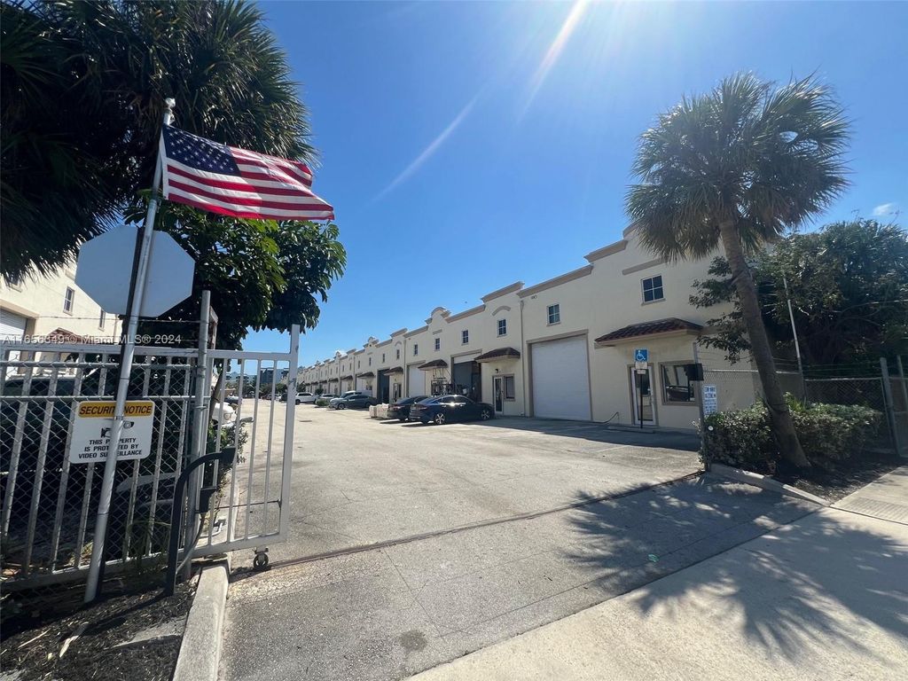 Photo of 1118 25th St #3, West Palm Beach, FL 33407 (MLS # A11656349)