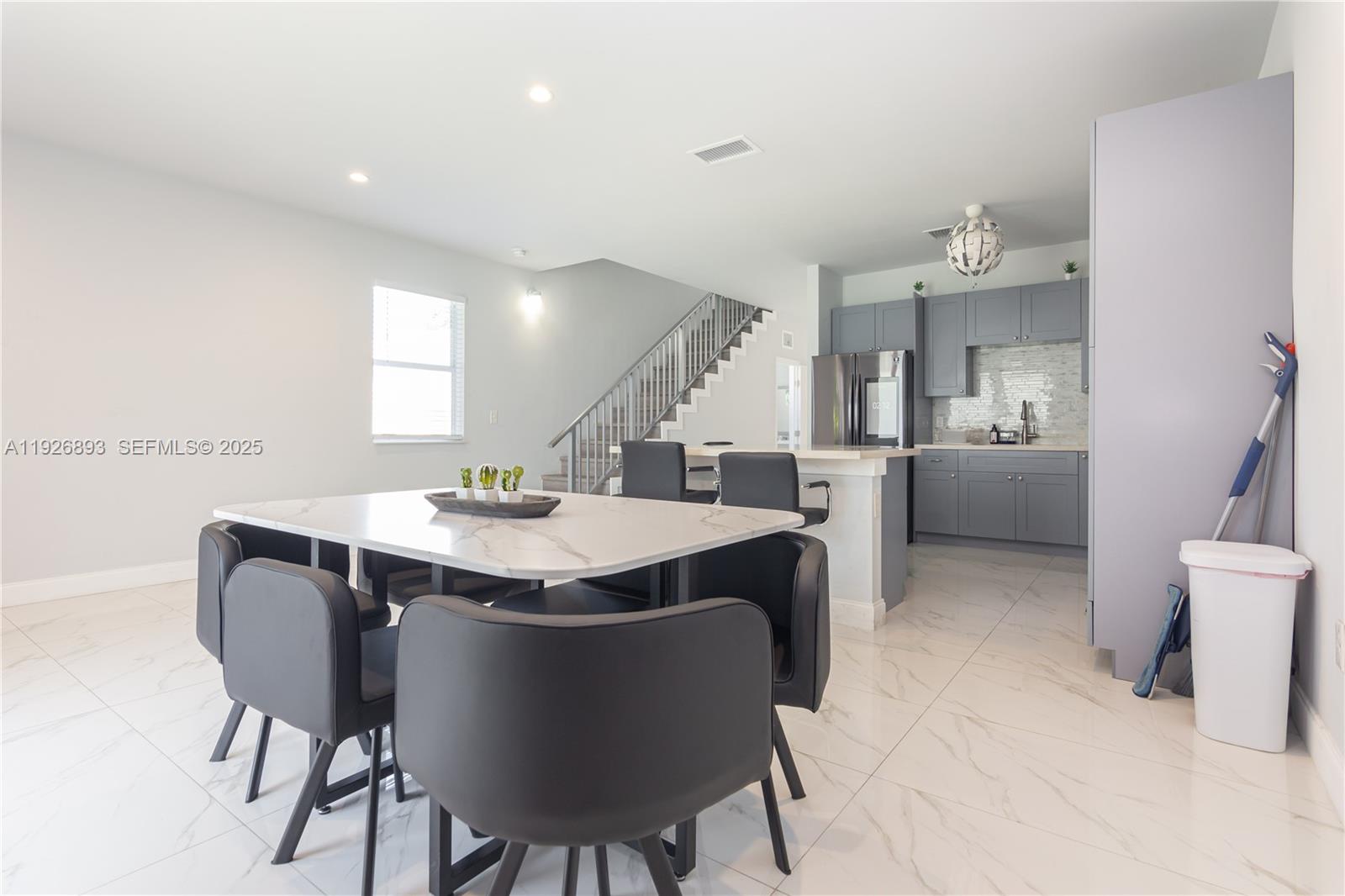 RIVER PARK - Residential Income