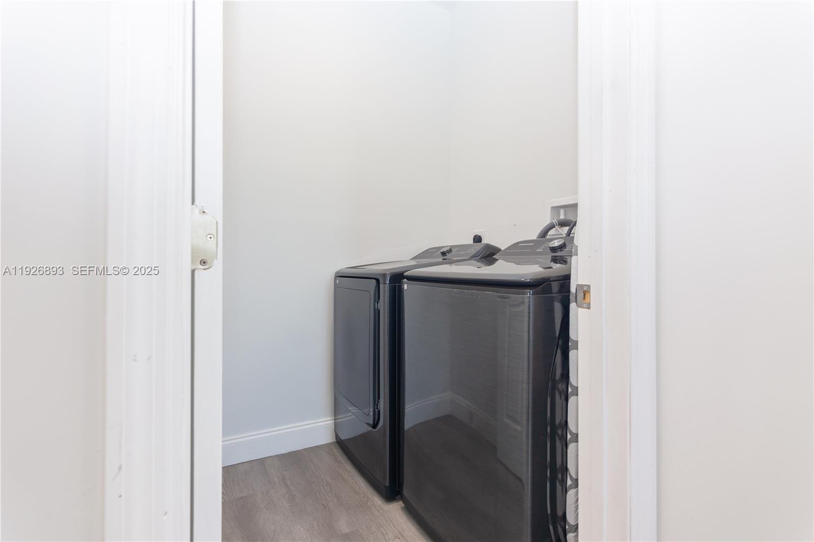 RIVER PARK - Residential Income