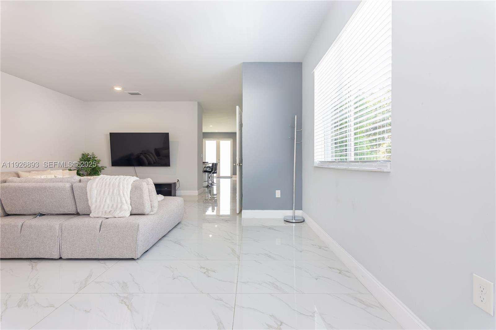 RIVER PARK - Residential Income