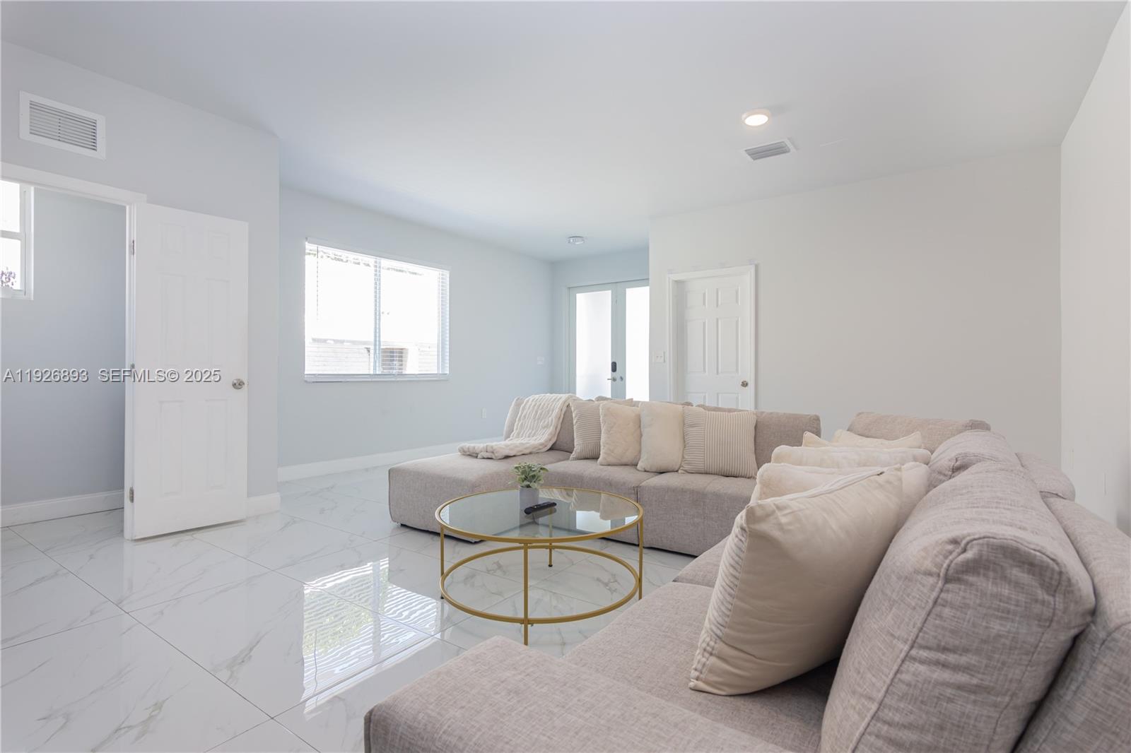 RIVER PARK - Residential Income