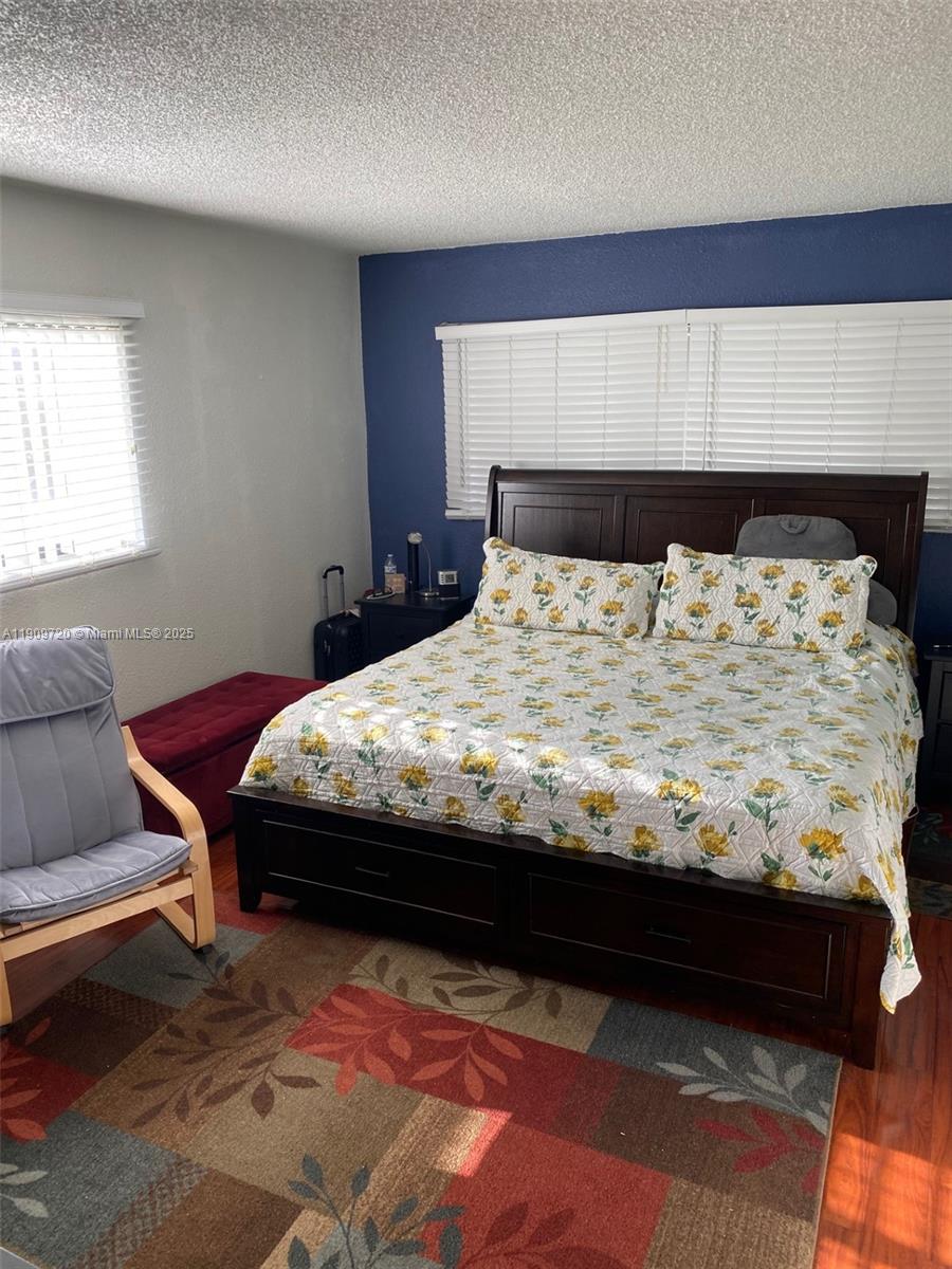 HORIZONS WEST CONDO #4 - Residential Lease