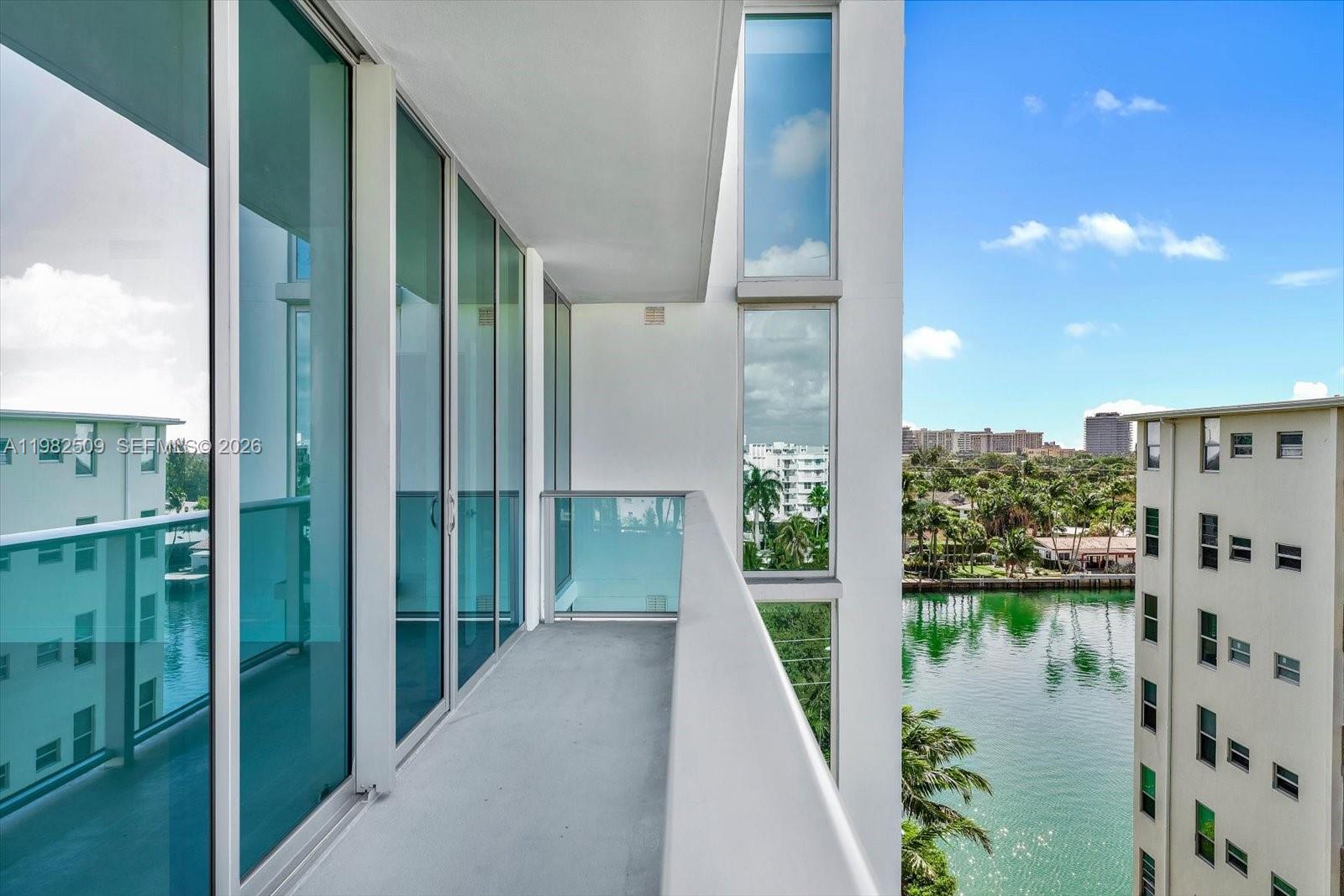 BAY HARBOR ISLAND - Residential