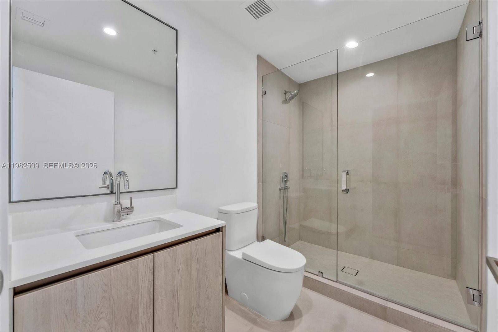 BAY HARBOR ISLAND - Residential