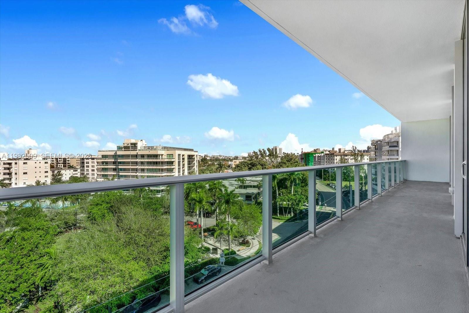 BAY HARBOR ISLAND - Residential