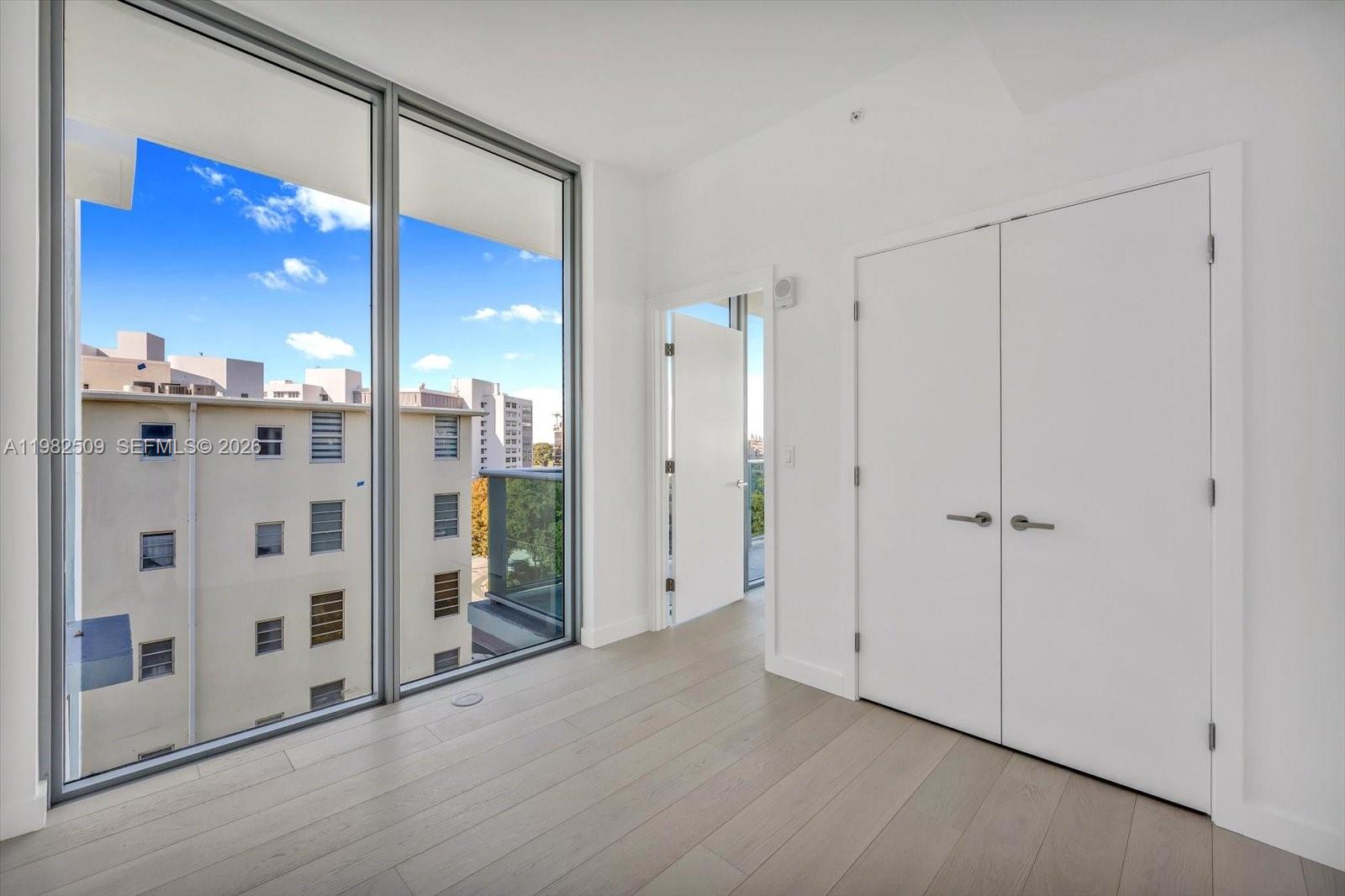 BAY HARBOR ISLAND - Residential