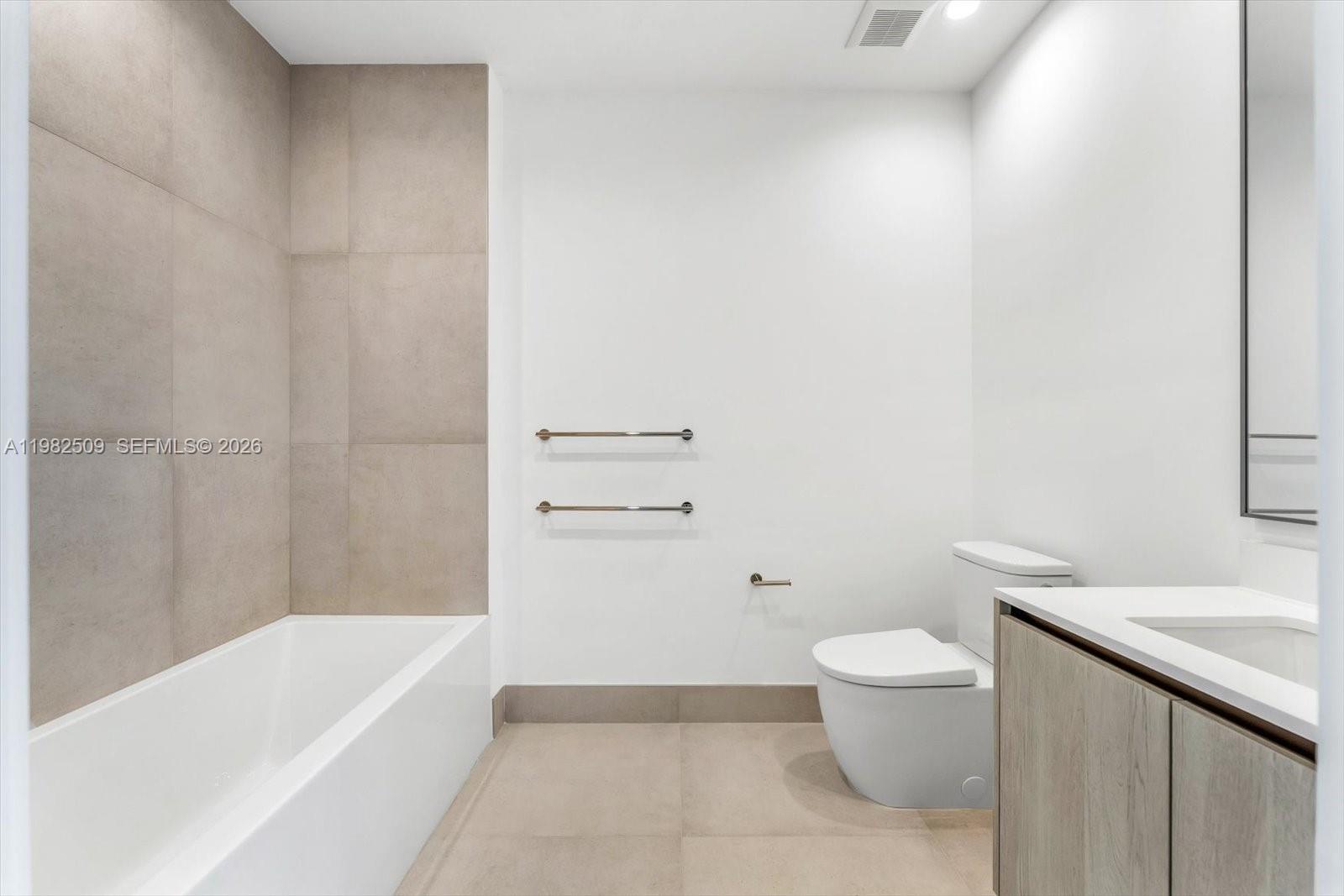 BAY HARBOR ISLAND - Residential