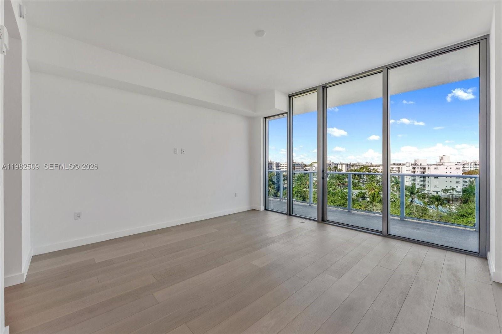 BAY HARBOR ISLAND - Residential