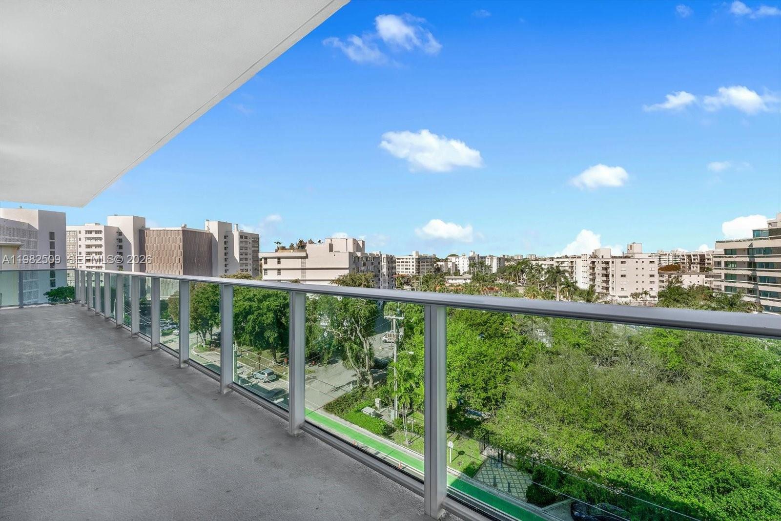 BAY HARBOR ISLAND - Residential