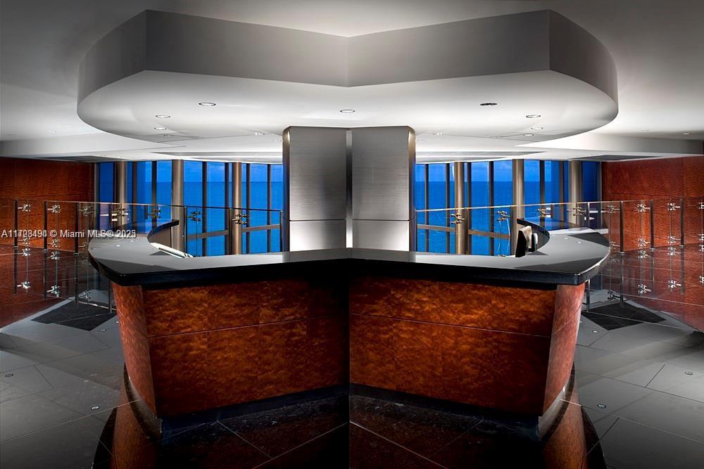 JADE BEACH CONDO - Residential Lease