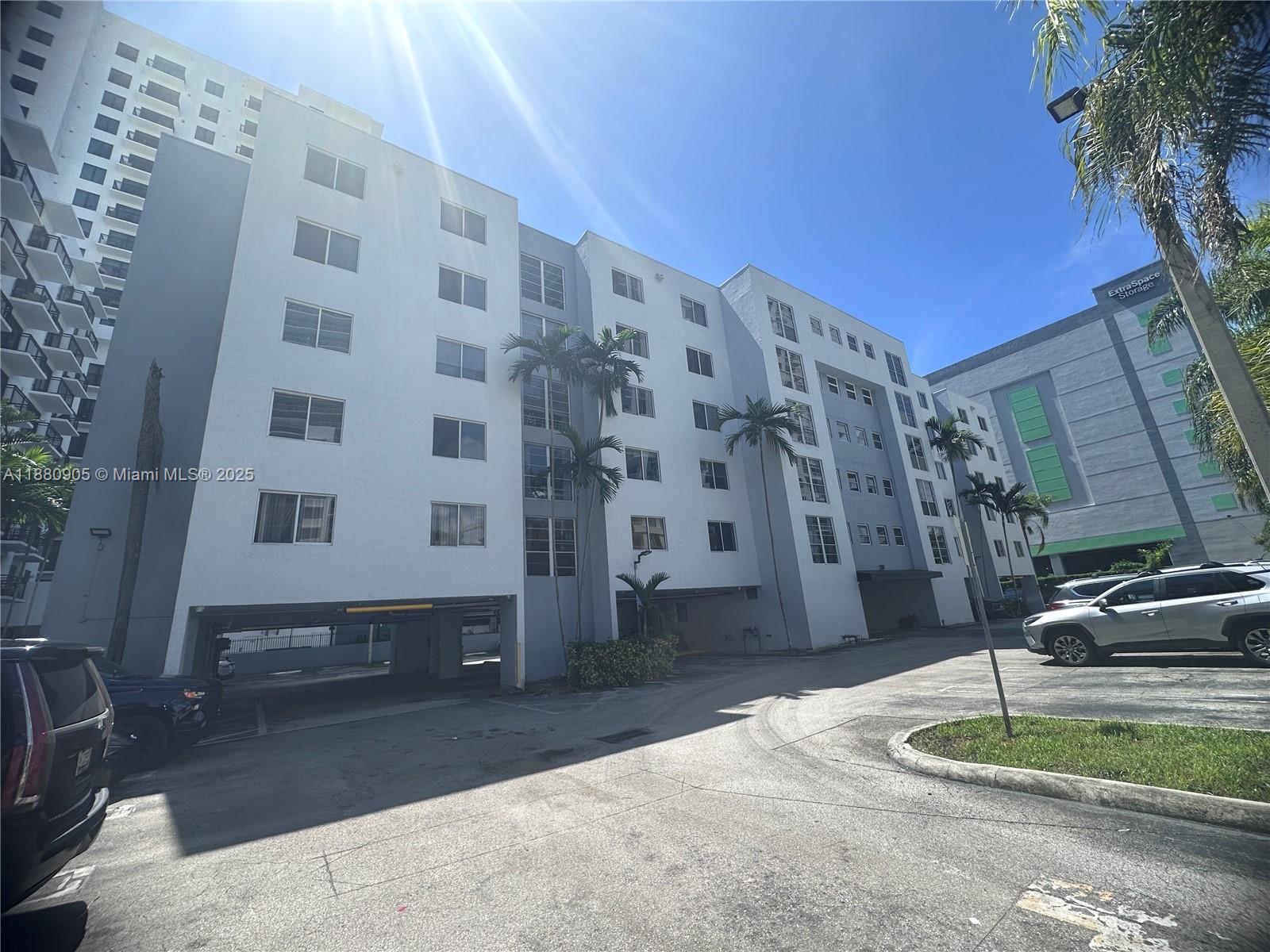 PALM GARDENS CONDO - Residential Lease