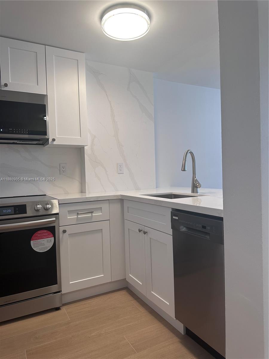 PALM GARDENS CONDO - Residential Lease